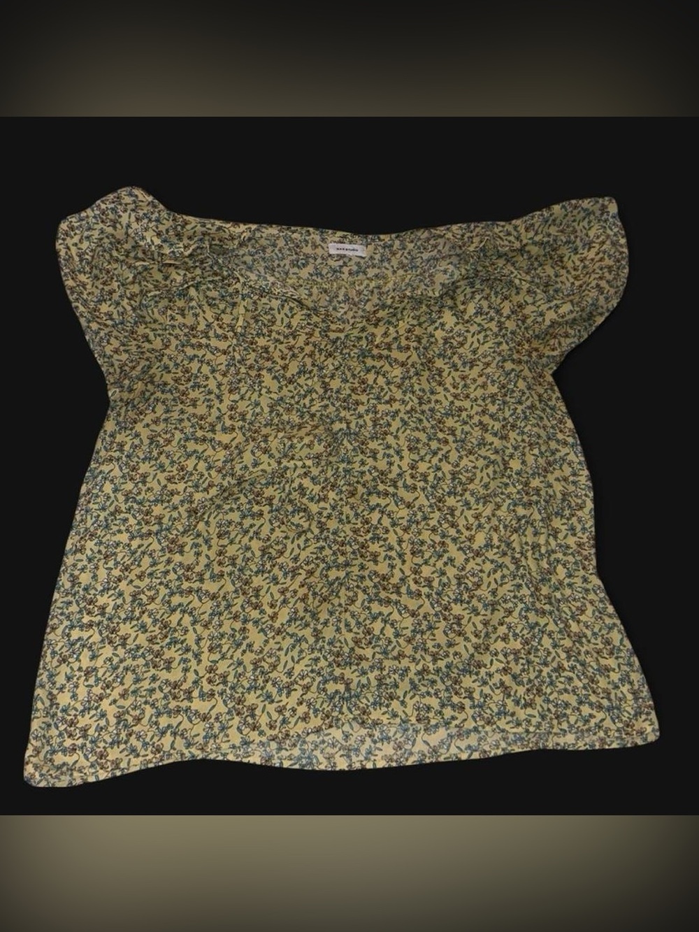 Max Studio Yellow Floral Short Sleeve Blouse